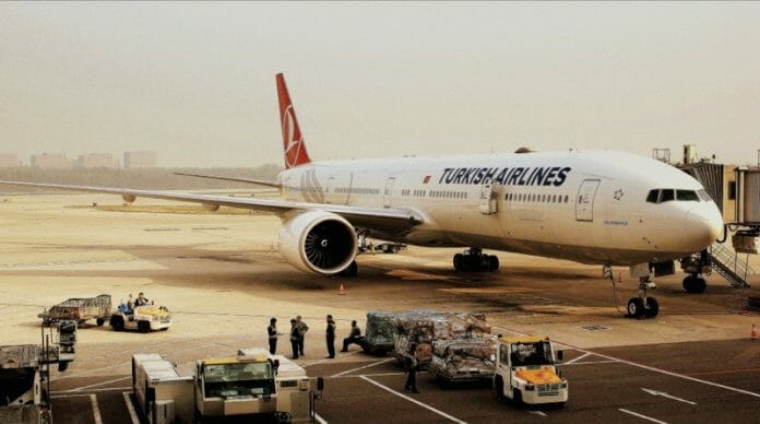Turkish Airlines 777-300