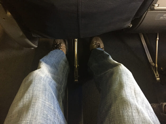 Review: American Airlines First Class 737-800 (MIA-LGA)