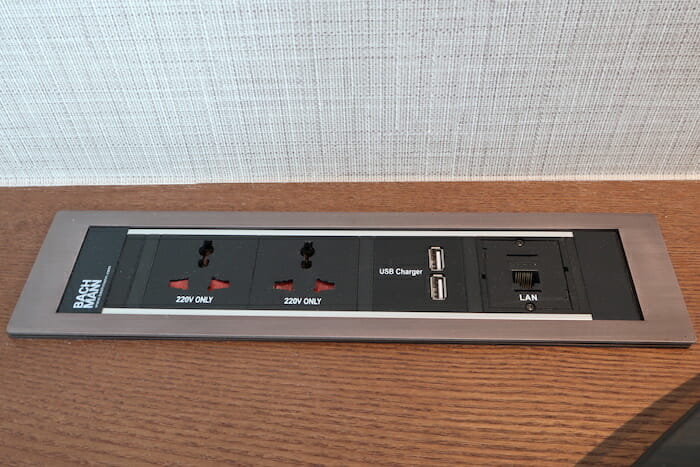 a power strip with ports and ports