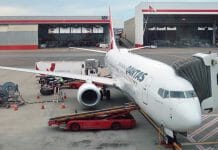 Qantas 737 Economy Class