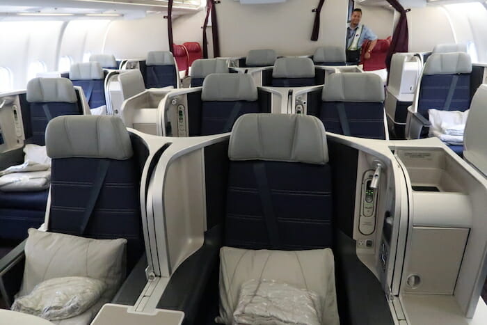 Review: Malaysia Airlines A330 Business Class (kul-syd)