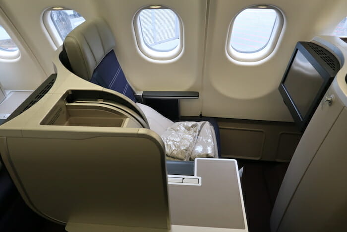 Review: Malaysia Airlines A330 Business Class (KUL-SYD)