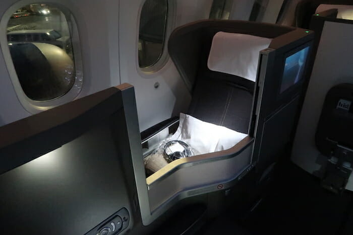 Review: British Airways 787-9 Dreamliner Business Class Overnight ...