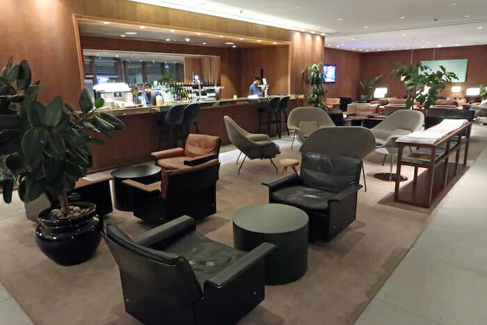 Cathay Pacific Business Class Lounge Heathrow T3