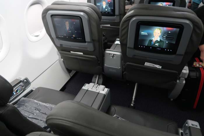 Review: American Airlines A321S First Class (LIH-LAX)