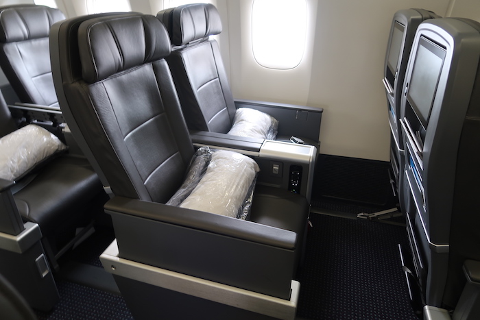 Review American Airlines 777 300er Premium Economy Daytime Flight
