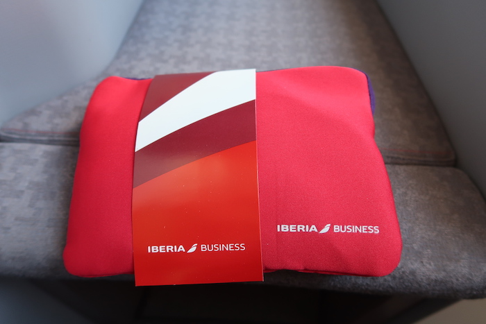 Iberia A330-200 Business Class Amenities