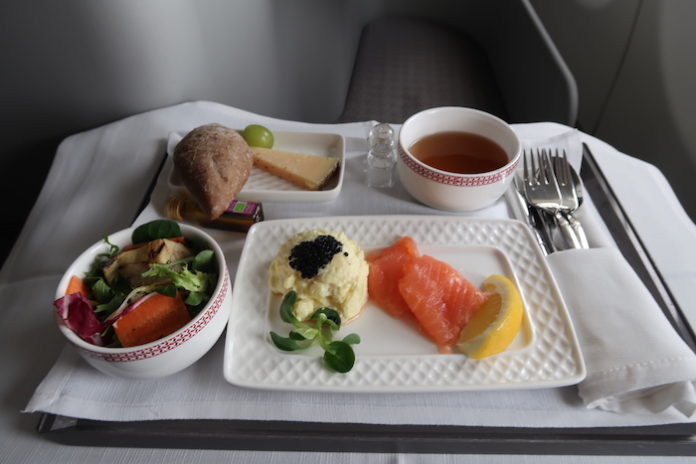 Review: Iberia A330-200 Business Class (Daytime Flight)