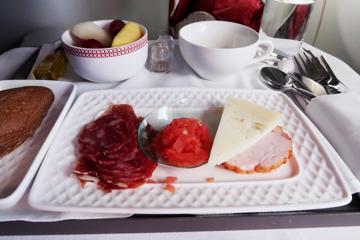Iberia A330-200 Business Class Dining