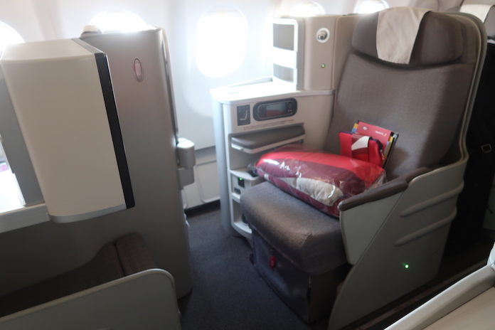 Review: Iberia A330-200 Business Class (Daytime Flight)