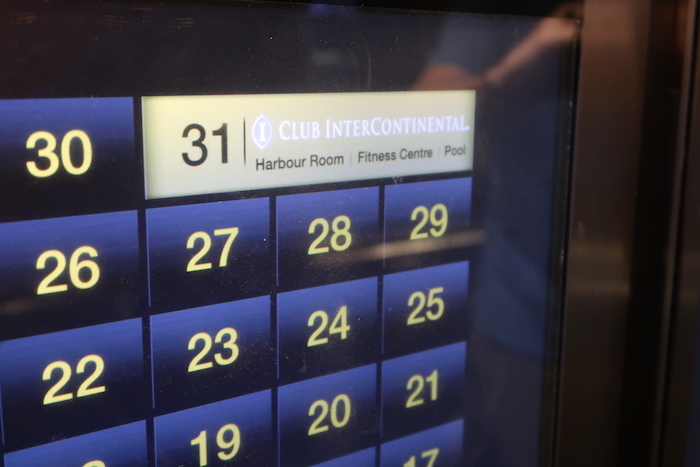 a screen with numbers and numbers on it
