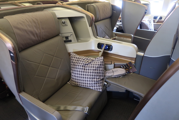 Singapore Airlines 777 Business Class Review Sin Syd