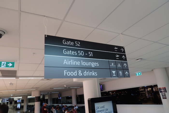 Review Qantas International Business Lounge Perth Terminal 1