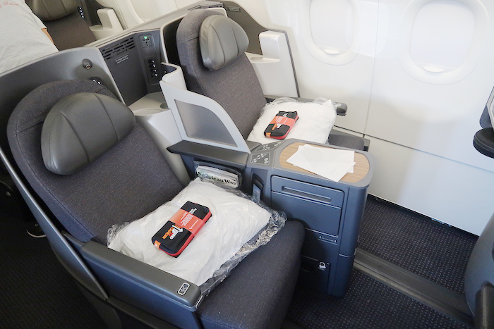 Dreaming Of Travel A Review Of American Airlines A321t Business Class Lax Jfk 