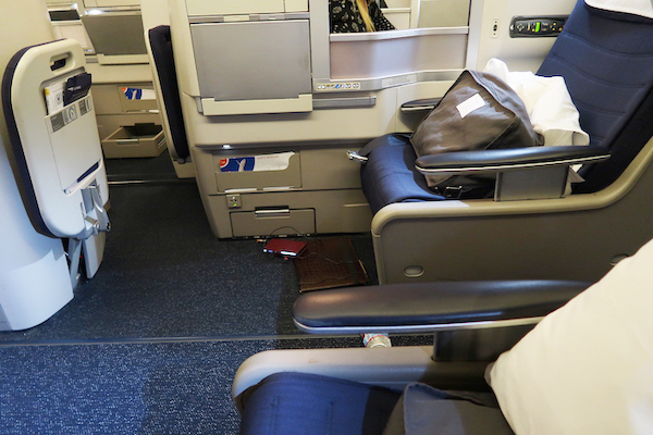 Quick Look: British Airways Club World Boeing 777 Cabin