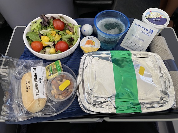 United Airlines 787-9 Business Class Lunch