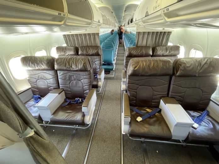 Hawaiian Airlines Boeing 717 First Class review (Intra-Island)