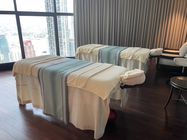 massage tables in a room