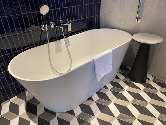 a bathtub in a bathroom