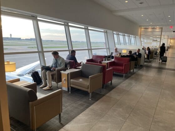 American Airlines Flagship Lounge at Dallas/Fort Worth (DFW) review