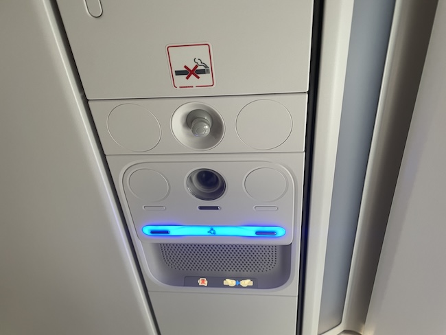 Iberia A321XLR Business Class overhead light and air vent.