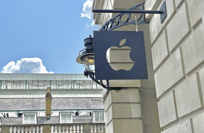 apple-741 - 1 a sign on a building