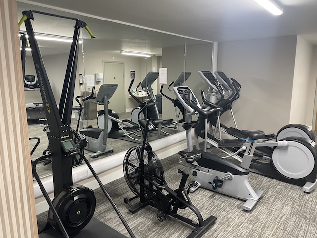 a room with exercise bikes