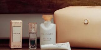 Emirates women's Business Class amenity kit.