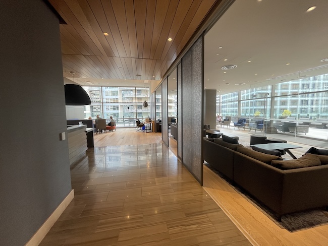 Hyatt Regency Seattle Lounge