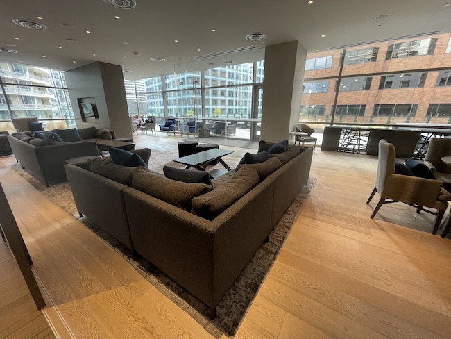 Hyatt Regency Seattle Lounge