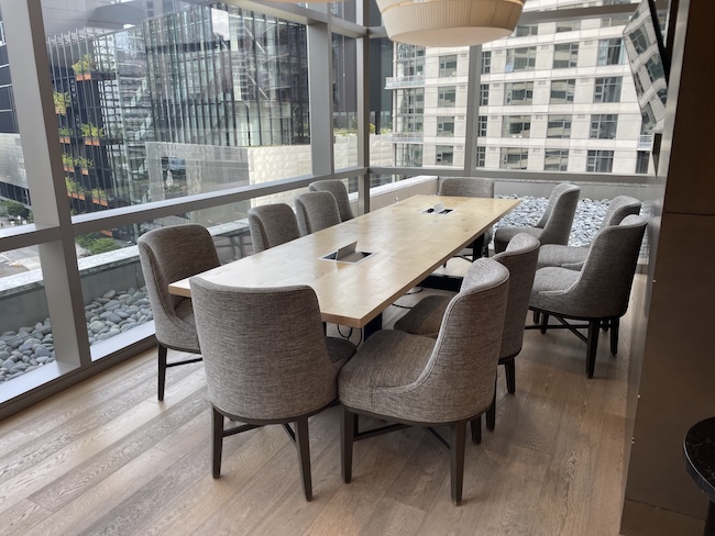 Hyatt Regency Seattle Lounge