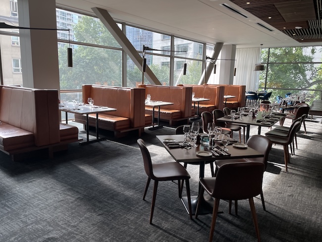 Hyatt Regency Seattle Daniel's Broiler steakhouse