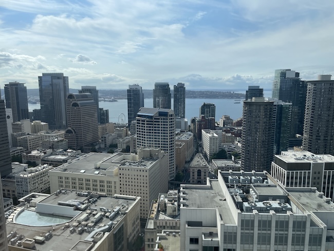 Hyatt Regency Seattle King Bed View Room