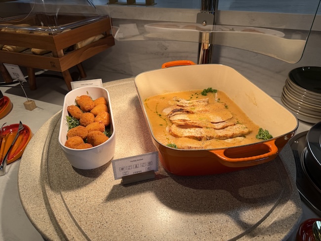 Plaza Premium First Lounge Rome FCO Dining