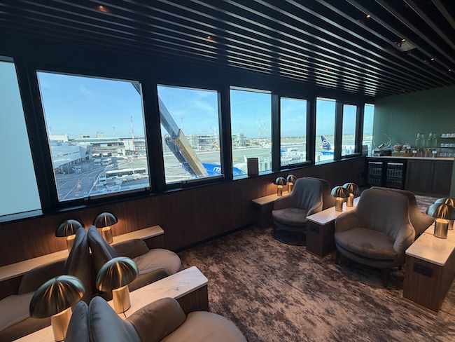 Plaza Premium First Lounge Rome FCO
