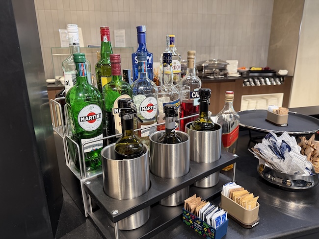 British Airways Lounge Rome Food and Drinks.