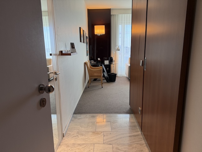Grand Hyatt Berlin Junior Suite.