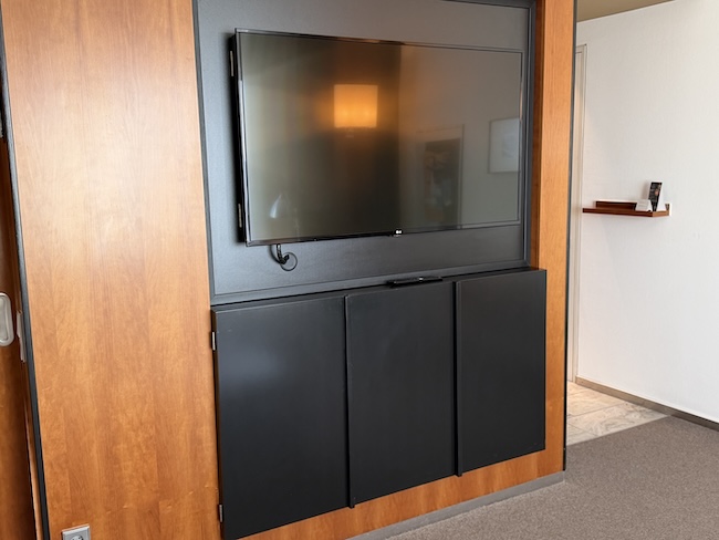 Grand Hyatt Berlin Junior Suite.