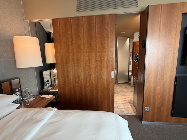 Grand Hyatt Berlin Junior Suite.