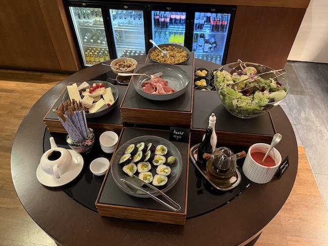 Grand Hyatt Berlin Grand Club Lounge.