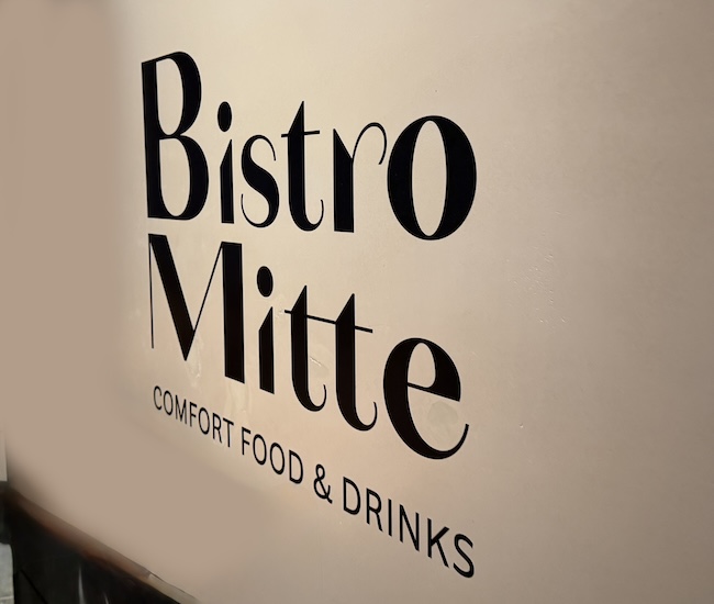 Grand Hyatt Berlin Bistro Mitte.