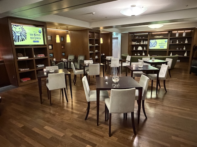Grand Hyatt Berlin Grand Club Lounge.