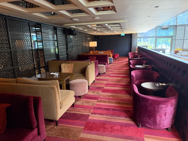 Grand Hyatt Singapore Martini Bar.