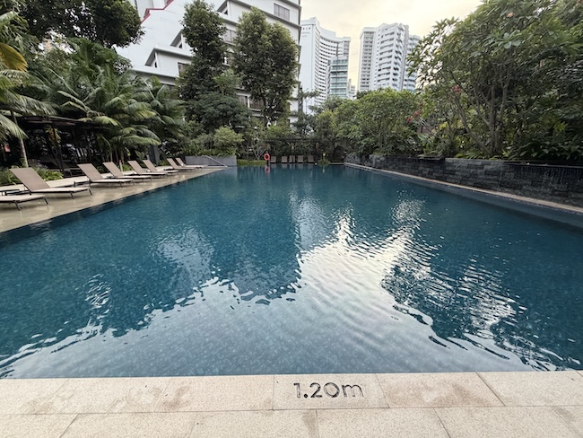 Grand Hyatt Singapore main pool and pool area.