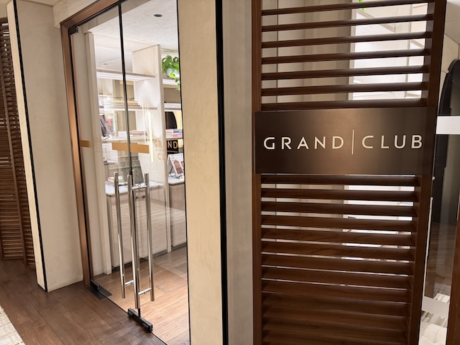 Grand Hyatt Singapore Grand Club.