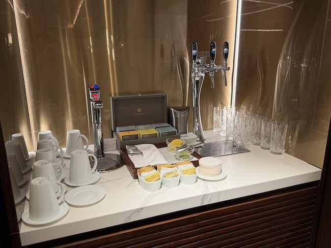 Grand Hyatt Singapore Grand Club.