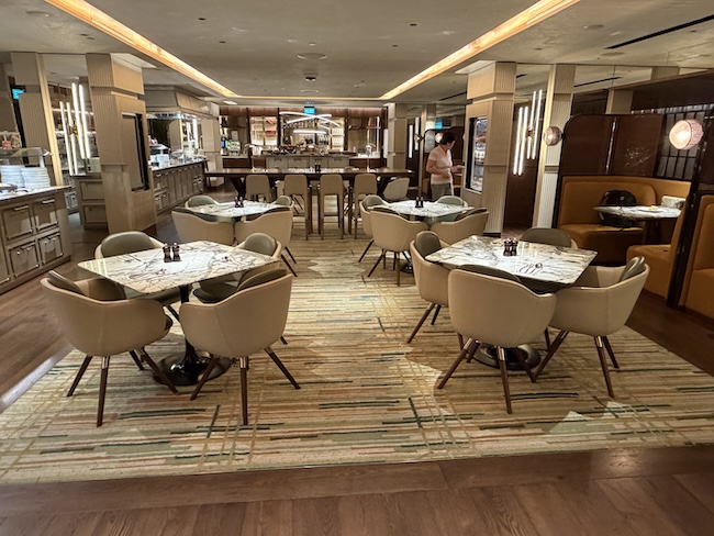 Grand Hyatt Singapore Grand Club.