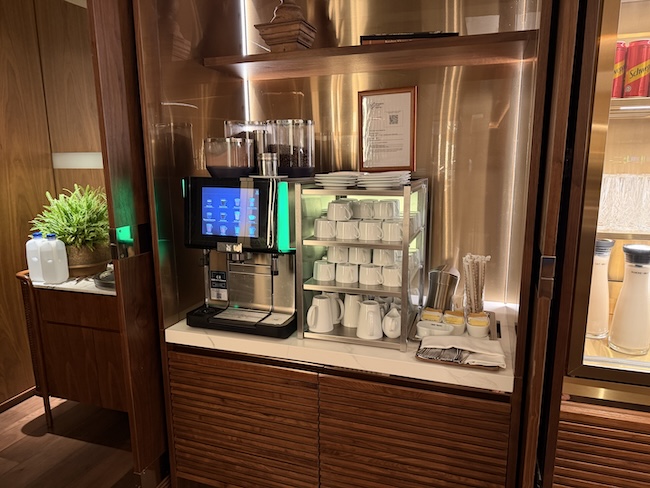 Grand Hyatt Singapore Grand Club breakfast