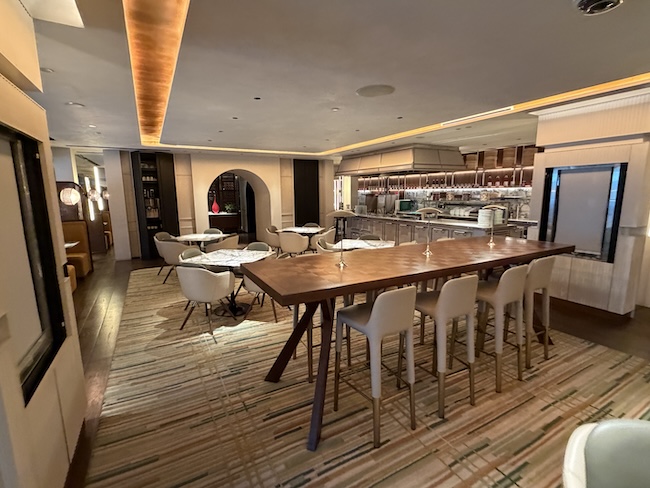 Grand Hyatt Singapore Grand Club.