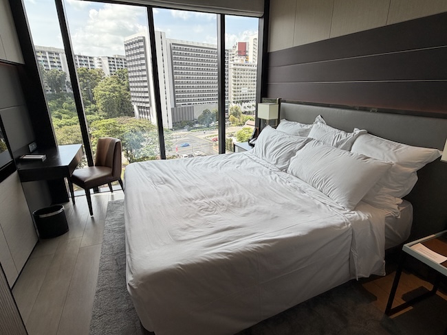InterContinental Singapore Robertson Quay King Classic room sleeping area & bed.